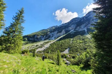 Krn Lake hike, Julian Alps, Slovenia. Photo credit@ R. Zdravko, 2021