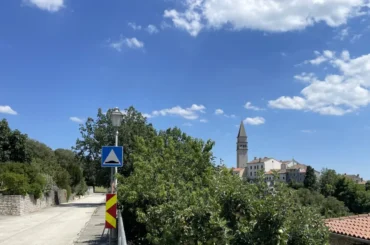 Pićan, town view.