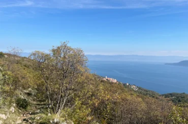 Brseč iz daljine, vipoints