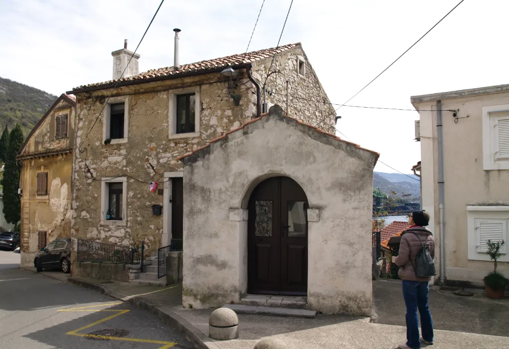 Bakar, Buccari Porto Ré, pored kapelice prema gradiću. Foto Z.R., 2026